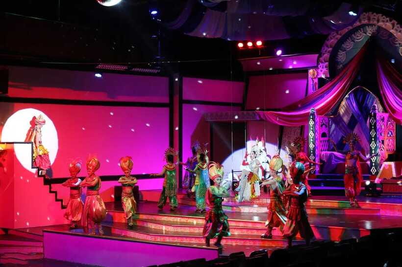 Chiang Mai: Miracle Cabaret Show - Choosing between standard and VIP seats