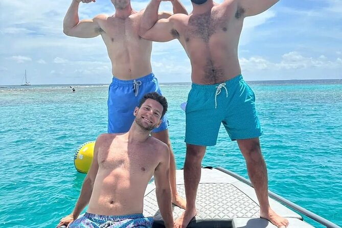 Cholon The party island, with DJ on board - Food, drinks, and the cost of saying yes
