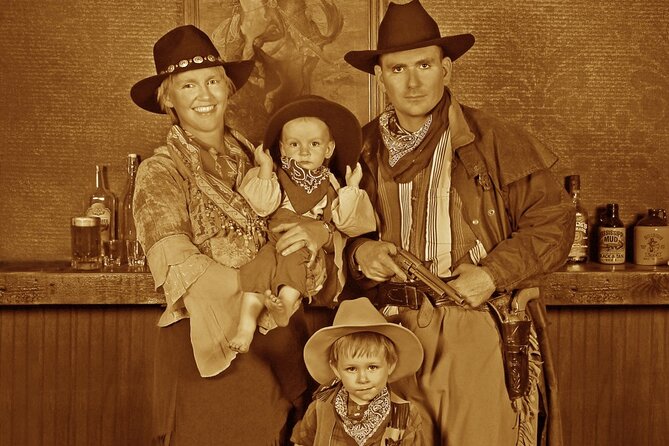 Chuck Wagon Supper & Western Stage Show at Blazin' M Ranch Ticket - Who should book this evening