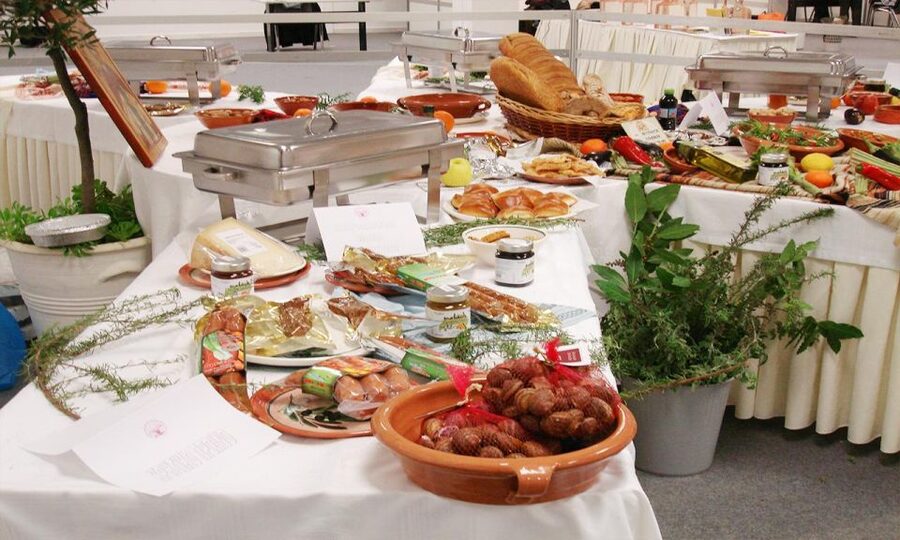 Cretan Night Experience, Dinner & Show - Should you book the Cretan Night Experience?