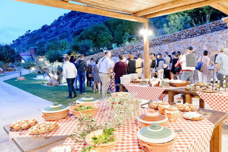 Crete: Olive Oil Festival, Farm Dinner, Live Show & Pickup - Why this evening feels different from a standard dinner show