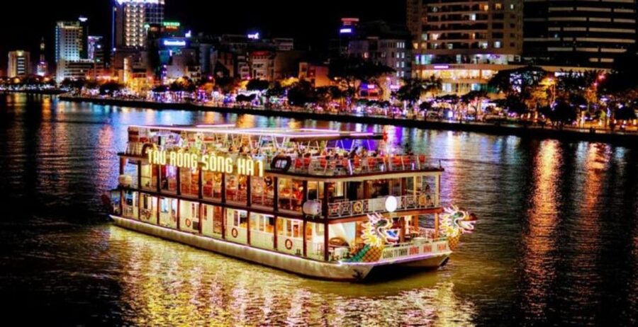 Da Nang: Han River Night Boat Trip with Show on Weekends - Sailing Under the City Lights