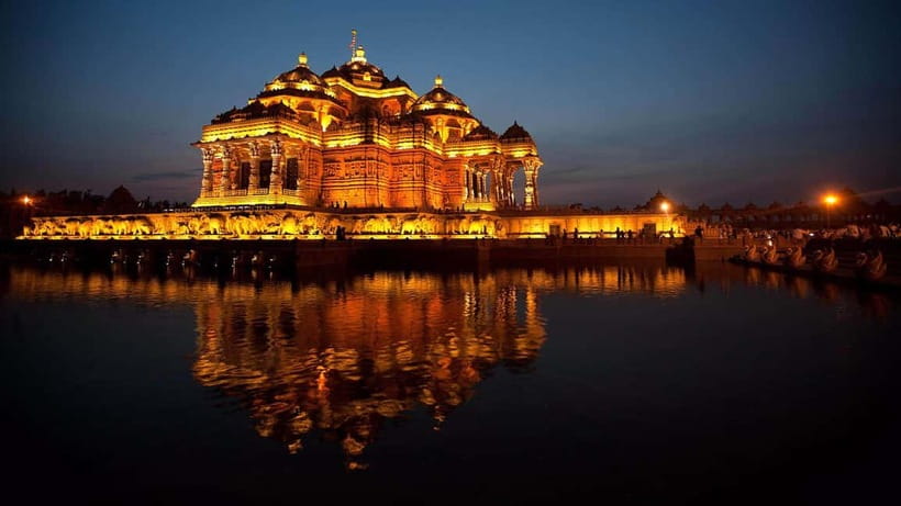 Delhi: Akshardham Temple Tour with Light and Water Show - Sahajanand Darshan and the values behind the exhibits