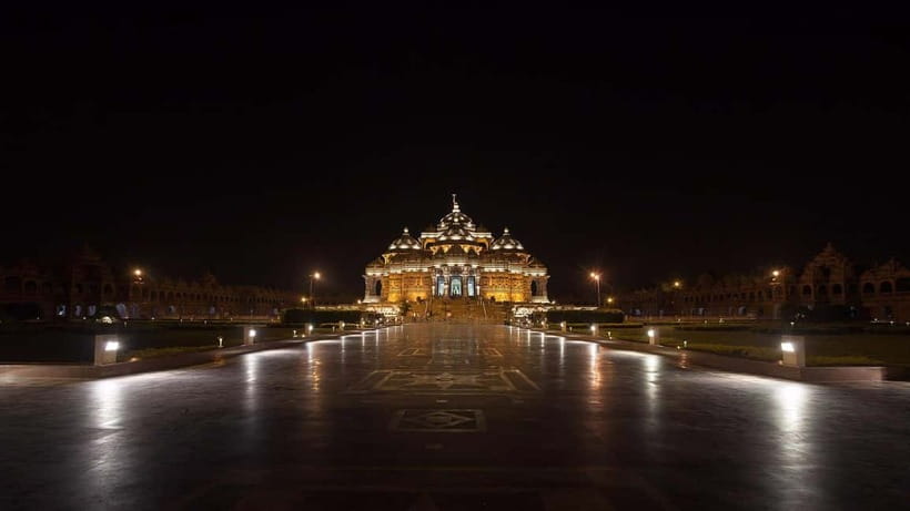Delhi: Akshardham Temple Tour with Light and Water Show - Security rules that shape the visit