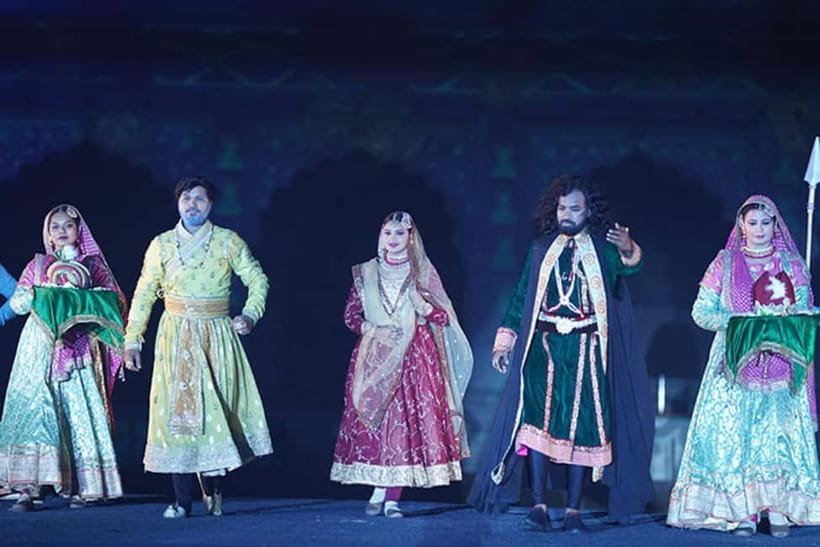 Delhi: Red Fort Light and Sound Show Guided Tour - Small details that can improve the evening
