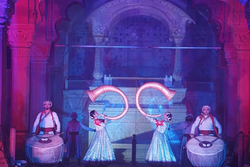 Delhi: Red Fort Light and Sound Show Guided Tour - Hotel pickup makes this an easy evening plan