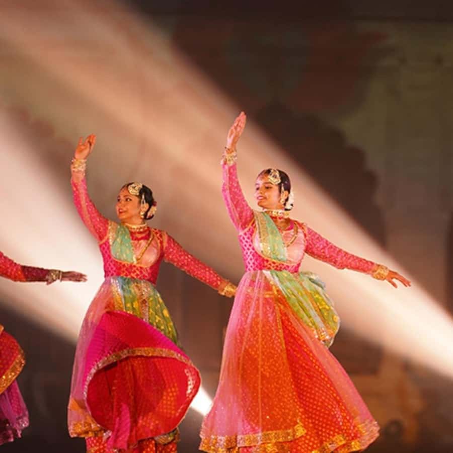 Delhi's Red Fort: 2-hour Guided Evening Light & Sound Show - Key points to know before booking