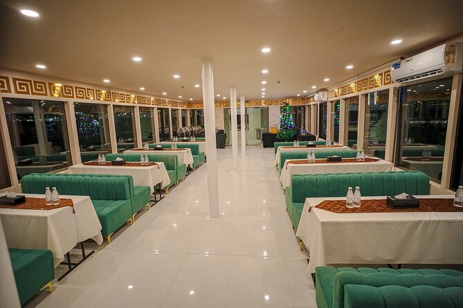 Dinner Cruise with Multi Show Boonmax Carnival - What the Boonmax Carnival evening is really about