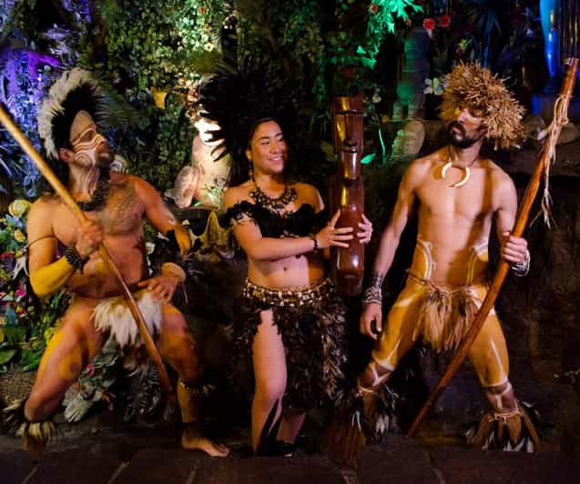 Dinner Show in Bali Hai with Wine refill and transportation - Why your table can make or break the show