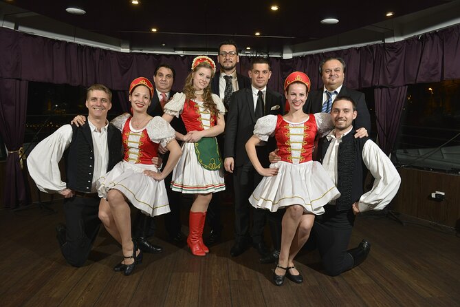 Drinks and Folklore Show Cruise in Budapest - Key points to know before you board