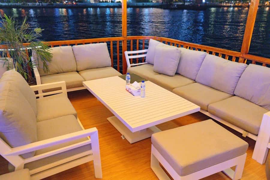 Dubai: Al Seef Largest Dhow Dinner Cruise with Live Show - Who will get the most from this cruise