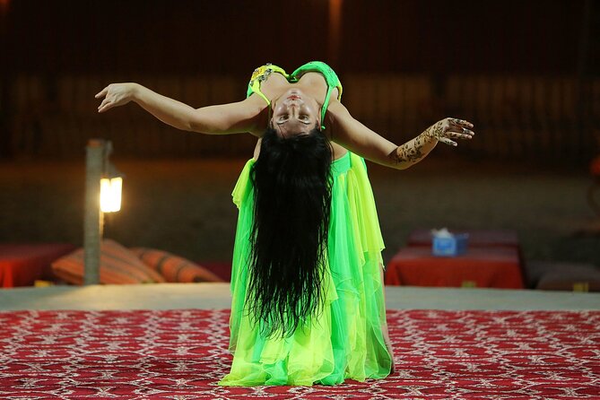 Dubai Desert Safari with Belly Dance, Fire Show and Tanura Show-The Full Package - Booking, weather and small practical details
