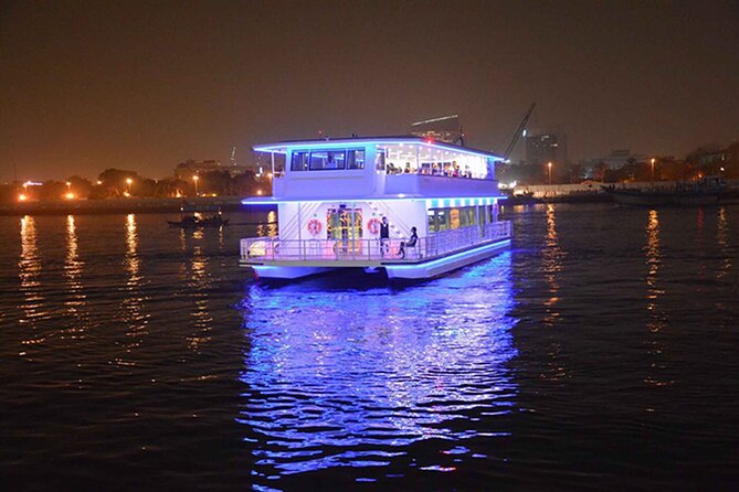 Dubai Marina Cruise Dinner with Entertainment Show - Boarding at Dubai Harbour and choosing your seat