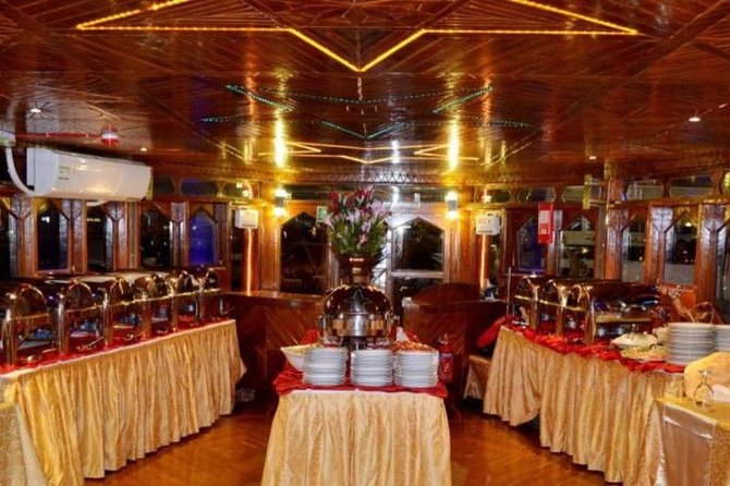 Dubai Marina Cruise Dinner with Entertainment Show - Tanura dancing and the evening show