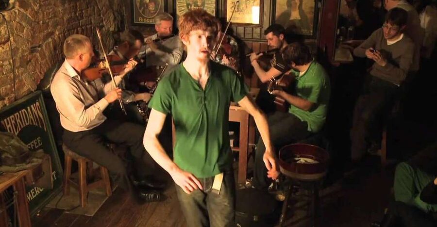 Dublin: Guided Irish Musical Pub Tour - Starting beside Molly Malone in central Dublin