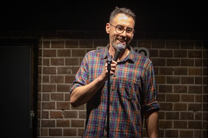 English Stand up Comedy Show - A comedy club beside Shibuya’s famous crossing