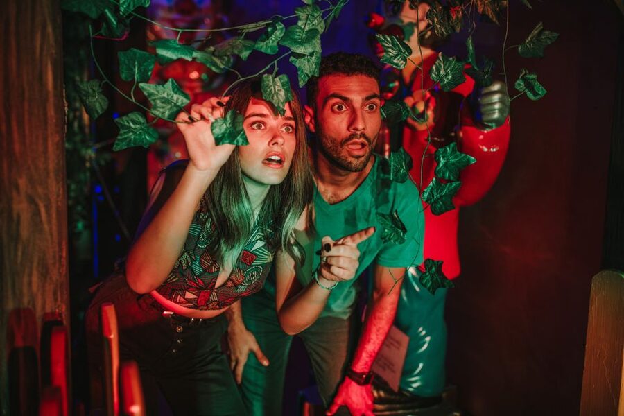 Escape room "The gratest show on earth" at Holidayworld - Language support and instructor help