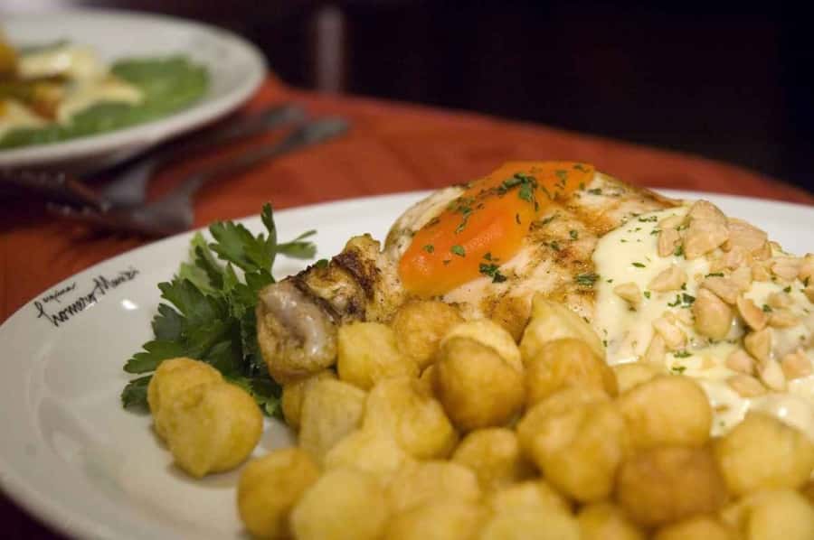 Esquina Homero Manzi Dinner and Tango Show - Is $26 a Fair Price?