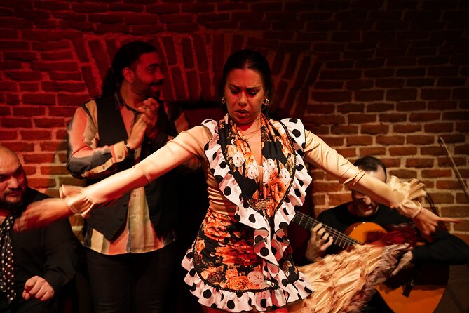 Essential Flamenco: Pure Flamenco Show in the Heart of Madrid - Choosing the right evening time