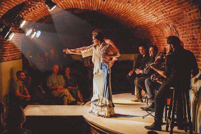 Essential Flamenco: Pure Flamenco Show in the Heart of Madrid - Location and arrival advice