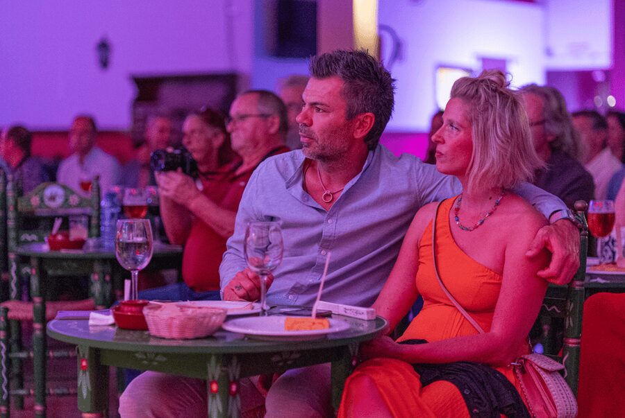 Estepona: Andalusian Flamenco Show Entry Ticket with Drink - The young performers at the end
