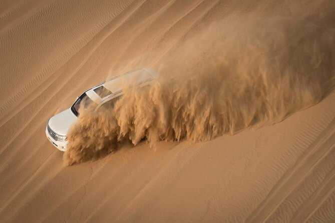 Evening Desert Safari Dubai with BBQ Dinner & Shows - What to wear and bring