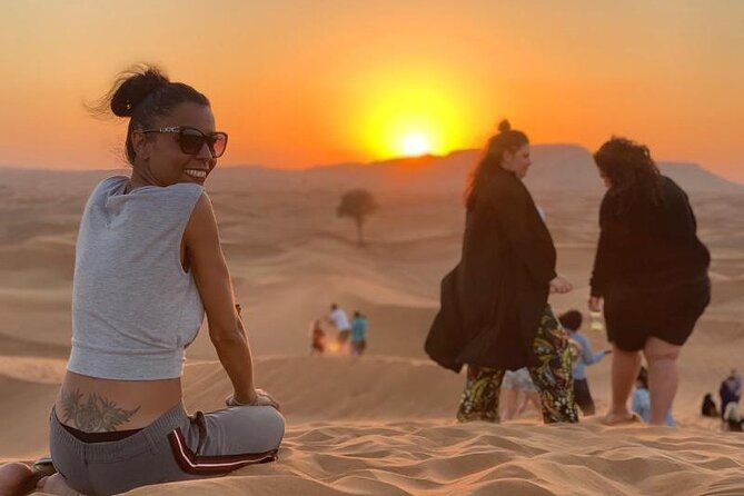 Evening Dubai Desert Safari Experience with Dinner and Shows - Three kinds of live entertainment