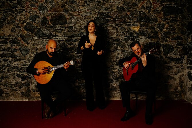 Fado Show with Wine and History in Madeira - How the history and translation help