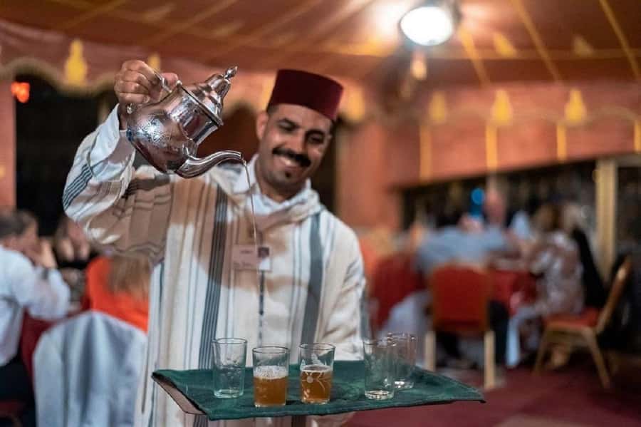 Fes : Unforgettable Dinner Show Experience with hotel pickup - Dinner begins with bread, olives, and seven salads