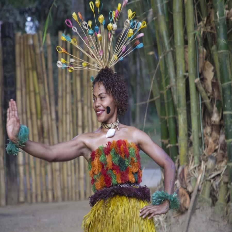 Fiji: Cultural Village Evening Tour with Dinner and Show - Joining the kava ceremony
