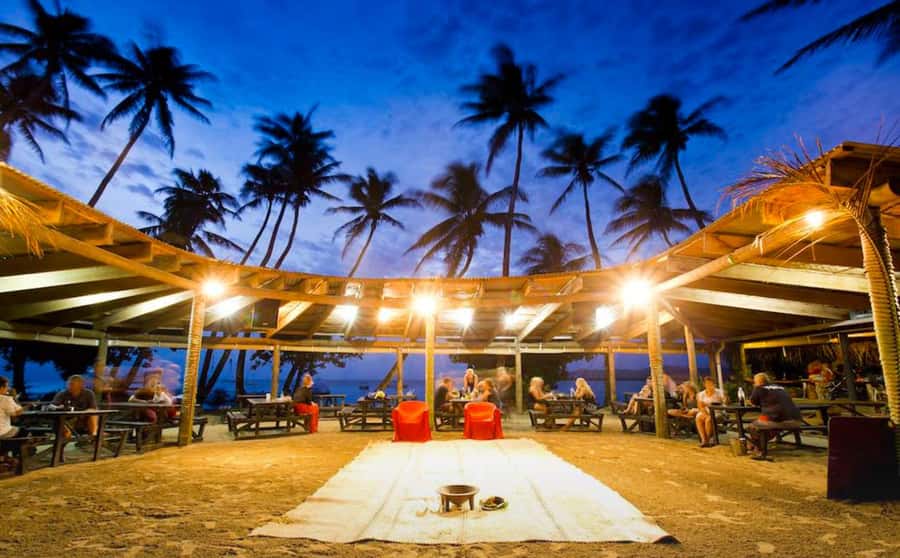 Fiji: Sunset Cruise with Dinner and Fire Show - What the $126 price really covers