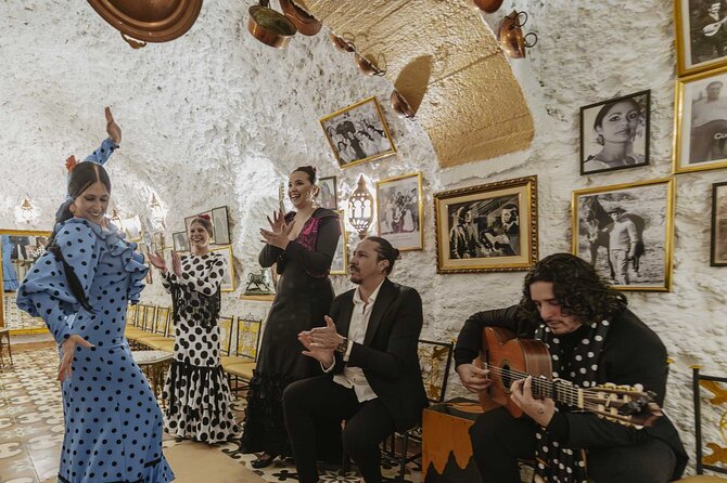 Flamenco show at Cueva Los Amayas, in Sacromonte - The 75-minute flamenco performance