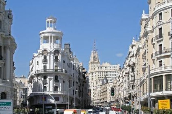Flamenco Show & Special Menu at Torres Bermejas in Madrid - Key points to know before booking