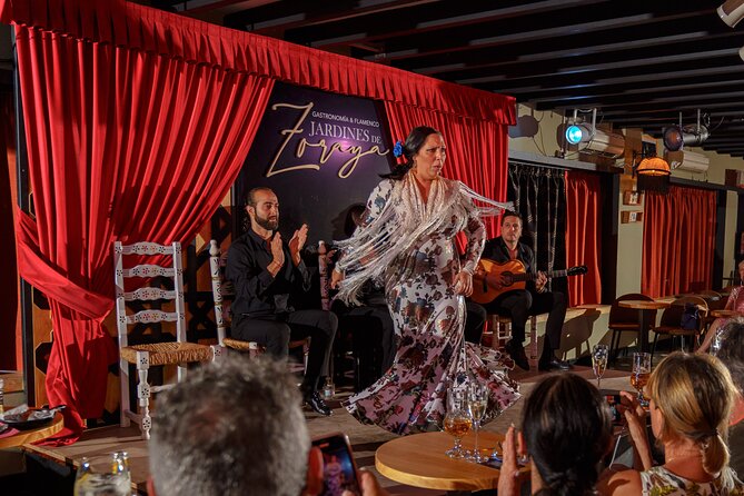 Flamenco Show Ticket at tablao Jardines de Zoraya Granada - Choosing between the early and late show