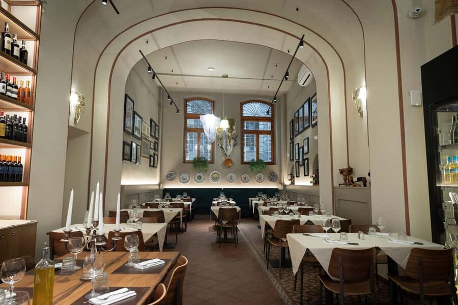 Florence: Live Grill Show & Steak Dinner with Wine - The three-cut steak dinner