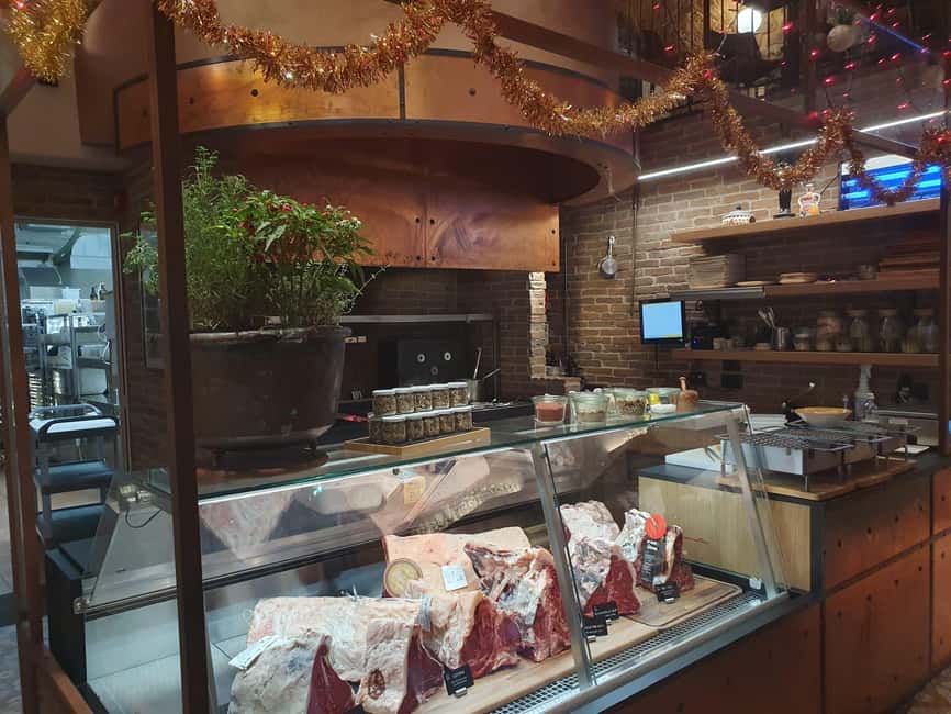 Florence: Live Grill Show & Steak Dinner with Wine - How to get the most from the evening