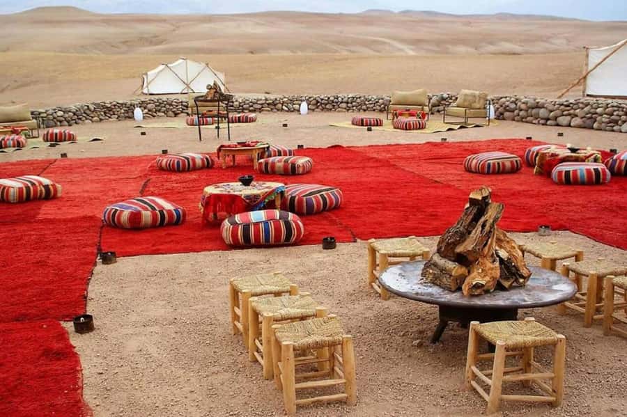 From Marrakech: Dinner show in Agafay Desert & Sunset Quad - What the $25 price really offers