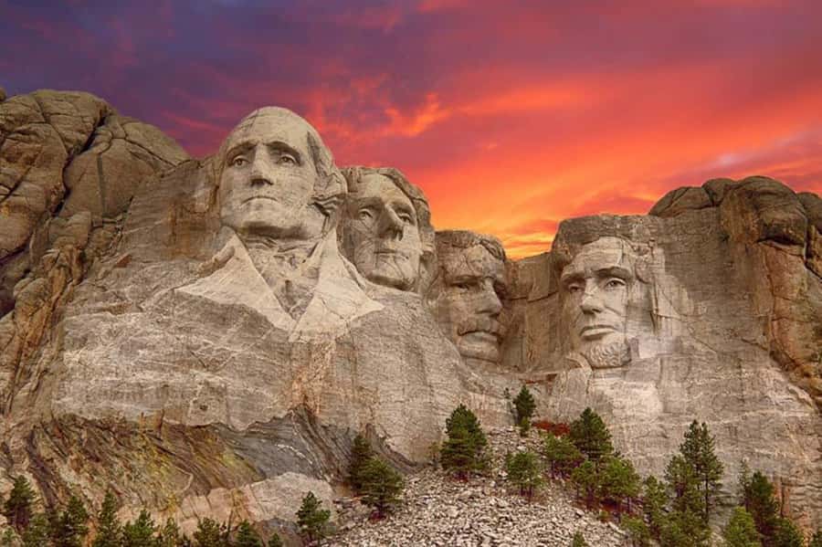 From Rapid City: Mt. Rushmore and Crazy Horse Tour - Weather is the serious risk