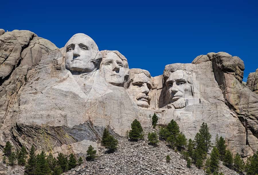 From Rapid City: Mt Rushmore-Crazy Horse-CSP Wildlife Loop - Key points at a glance