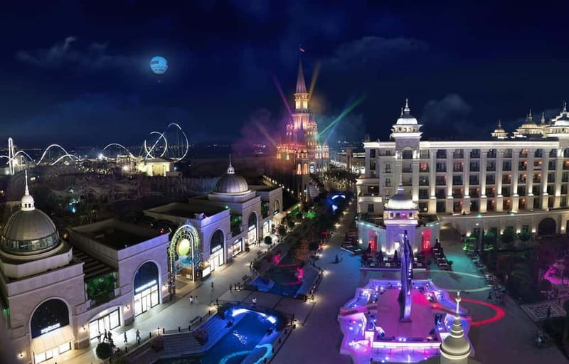 From Side/Alanya: Land Of Legends Night Show with Transfer - What the Land of Legends night looks like