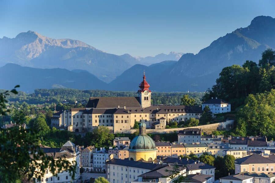 From Vienna: Sound of Movies Musical Tour to Salzburg - Mondsee and the wedding church setting