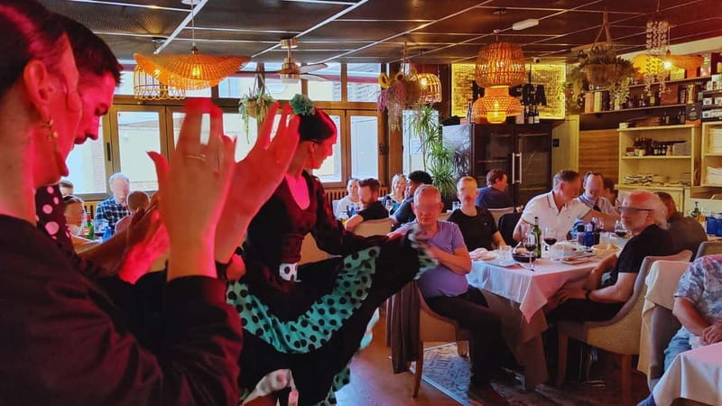 Fuengirola: Flamenco Show at Tipi Tapa Restaurant near Mijas - What the price means at $32 per person