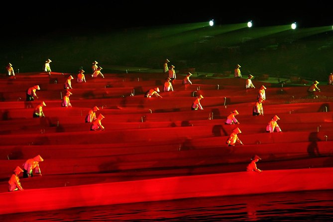 Full-Day Li-River Tour with the 4 Star Luxury Boat VIP Room and Liusanjie Show - Guides, language, and small practical points