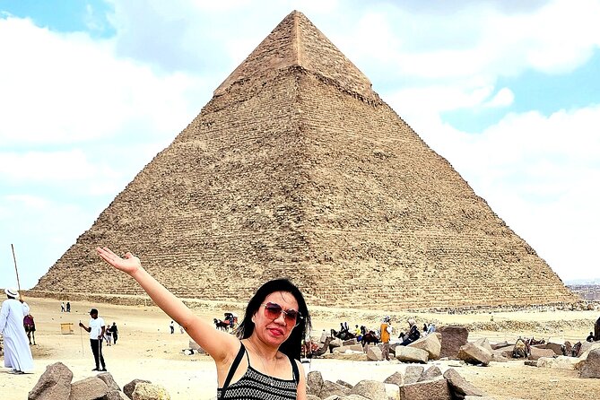 Giza Pyramids ,Camel Ride & Dinner Show Private Tour - Key points at a glance