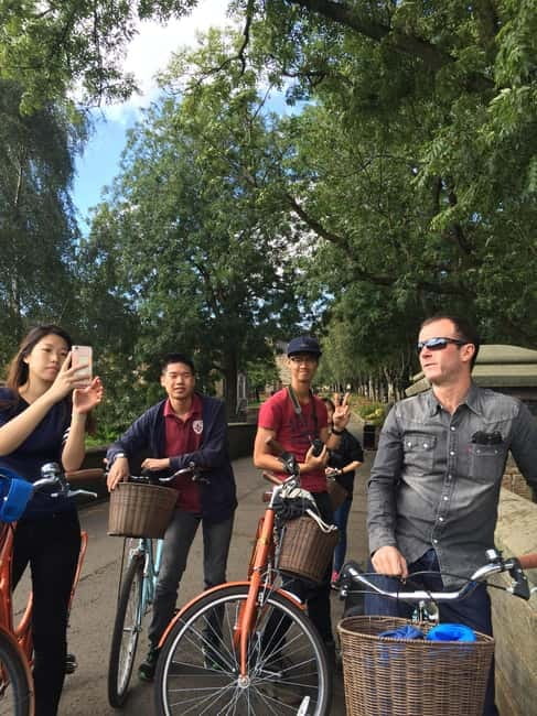 Glasgow: City, Clyde and West End Highlights Bike Tour - Is the $80 price good value?