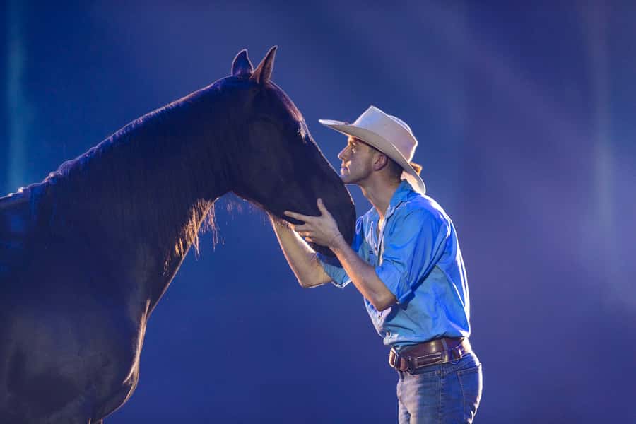 Gold Coast: Australian Outback Spectacular Dinner & Show - Key points to know