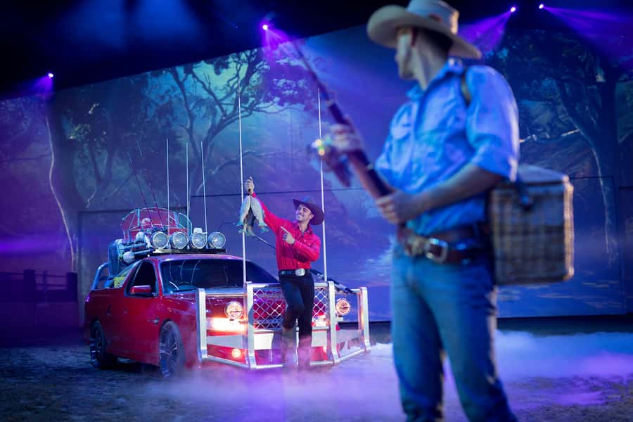 Gold Coast: Australian Outback Spectacular Dinner & Show - Dinner service during the performance