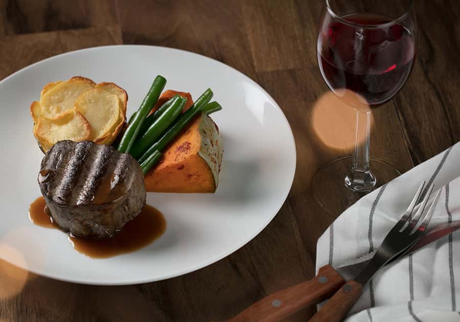Gold Coast: Australian Outback Spectacular Dinner & Show - Seating, hearing, and accessibility tips