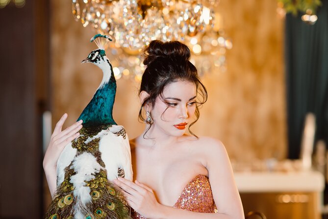 Golden Dome Cabaret Show Bangkok - The humor and story elements