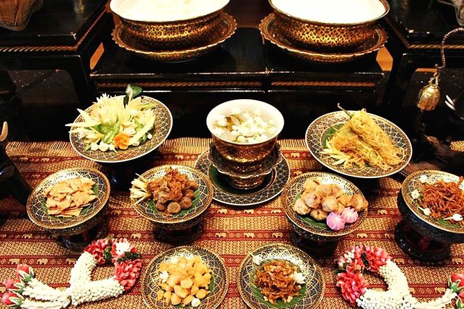 Gourmet Dinner & Spectacular Show at Mandarin Oriental - Crossing the Chao Phraya at 7:00 pm
